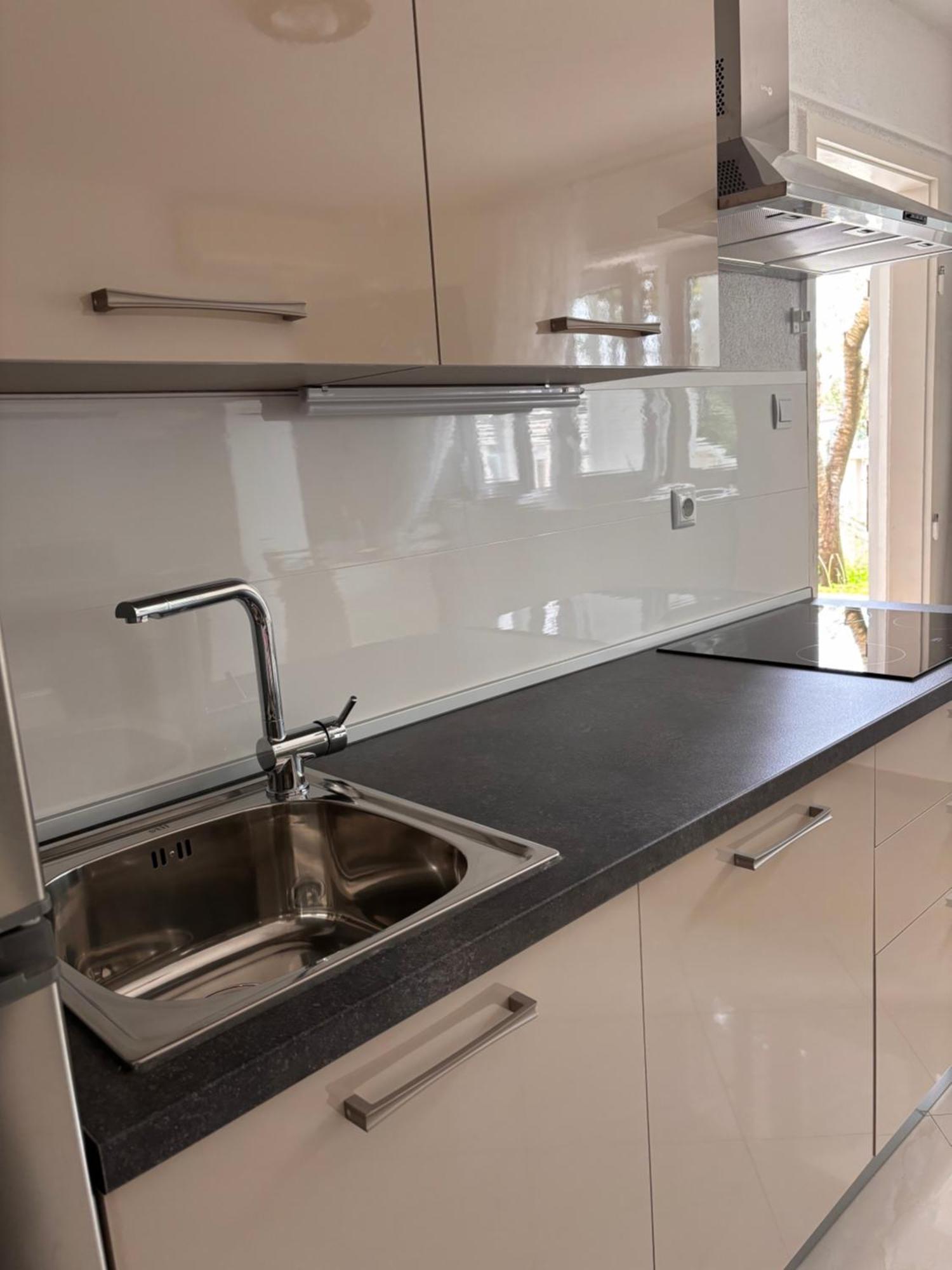 Villa Ruza 30M From The Beach Башка-Вода Номер фото